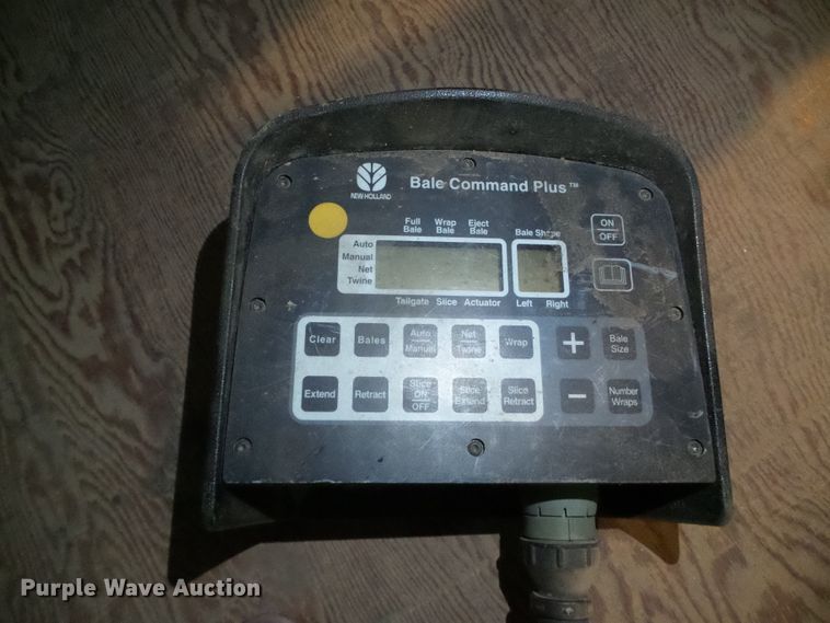 image for item DG0194 2008 New Holland BR7090 round baler