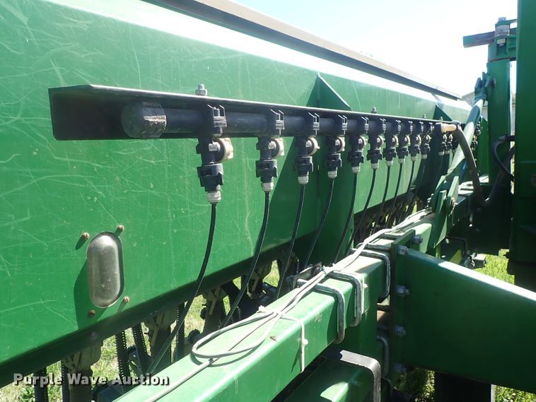 image for item DG3112 Great Plains Solid Stand 24 grain drill