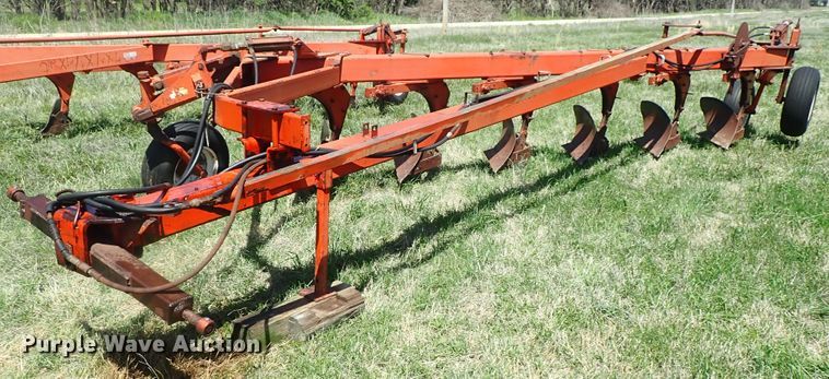 image for item DG3124 Case six bottom plow