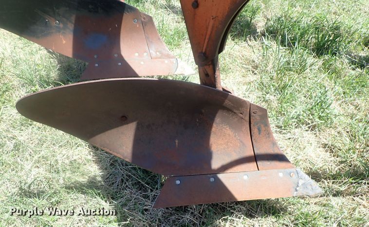 image for item DG3124 Case six bottom plow