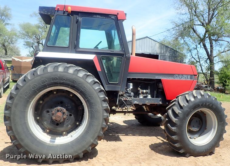 image for item DG3145 1987 Case IH 2294 MFWD tractor