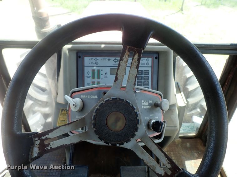 image for item DG3145 1987 Case IH 2294 MFWD tractor