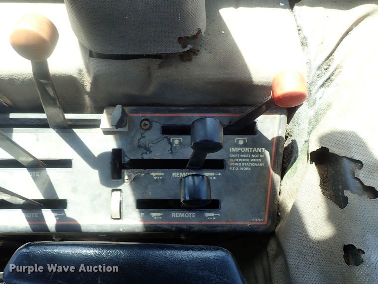 image for item DG3145 1987 Case IH 2294 MFWD tractor