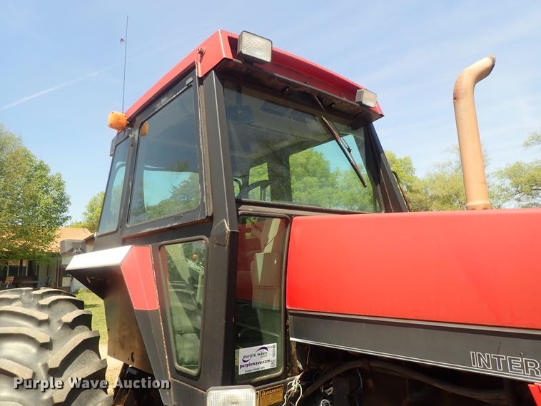 image for item DG3145 1987 Case IH 2294 MFWD tractor
