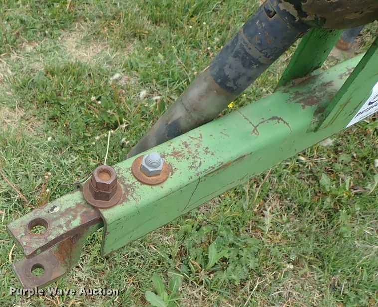 image for item DG3159 John Deere 346 small square baler