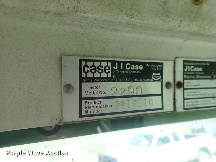 image for item DG3171 1981 Case 2290 tractor
