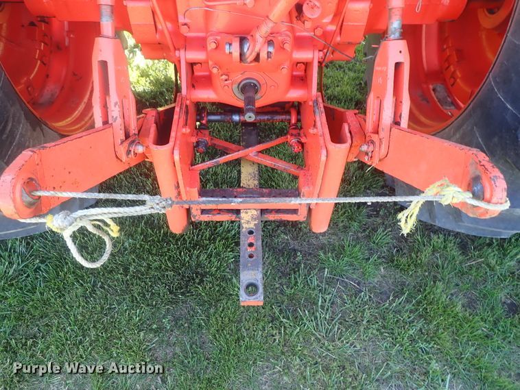 image for item DG3171 1981 Case 2290 tractor