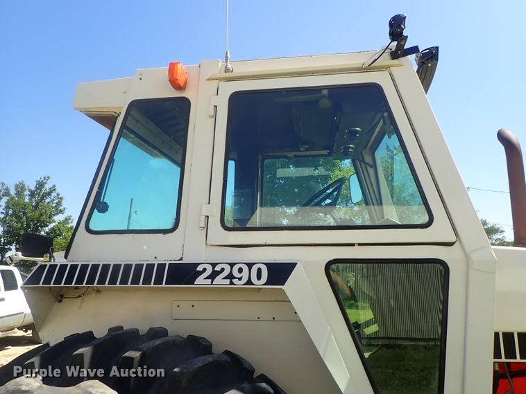 image for item DG3171 1981 Case 2290 tractor