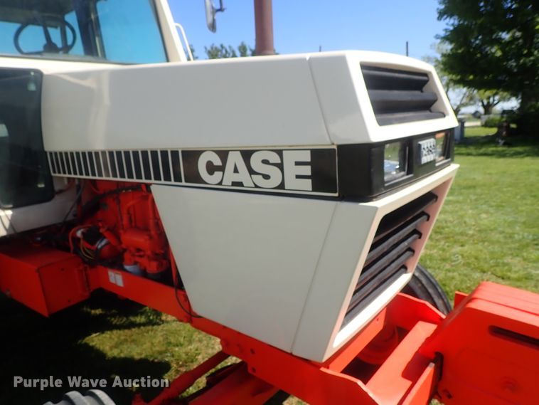 image for item DG3171 1981 Case 2290 tractor