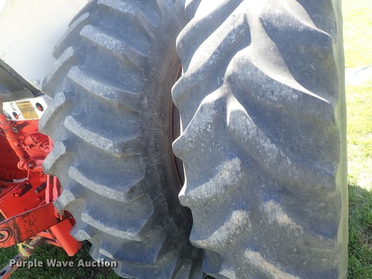 image for item DG3171 1981 Case 2290 tractor