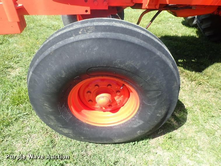 image for item DG3171 1981 Case 2290 tractor