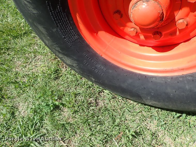 image for item DG3171 1981 Case 2290 tractor