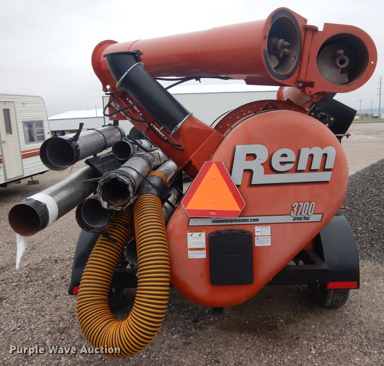 image for item DG5970 Rem 3700 grain vacuum