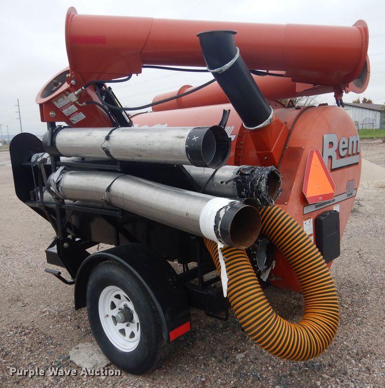 image for item DG5970 Rem 3700 grain vacuum