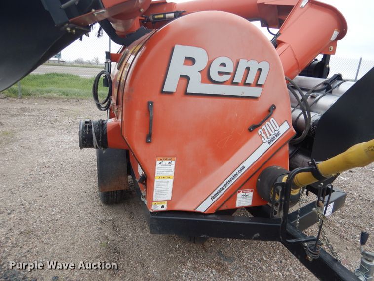 image for item DG5970 Rem 3700 grain vacuum