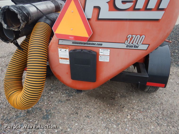 image for item DG5970 Rem 3700 grain vacuum