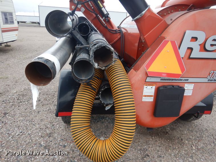 image for item DG5970 Rem 3700 grain vacuum