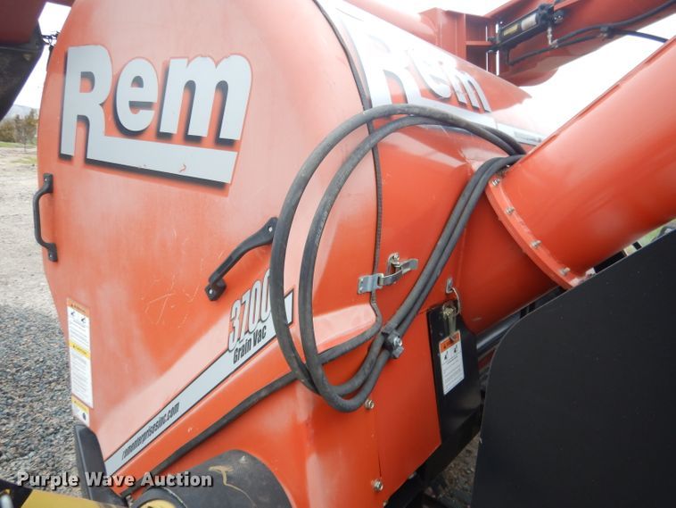 image for item DG5970 Rem 3700 grain vacuum