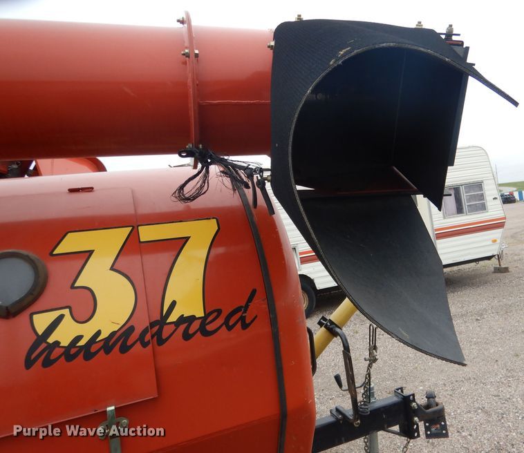 image for item DG5970 Rem 3700 grain vacuum