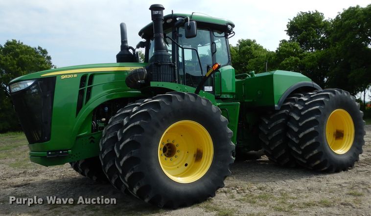 image for item DH2466 2015 John Deere 9520R 4WD tractor