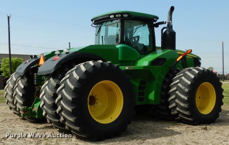 image for item DH2466 2015 John Deere 9520R 4WD tractor
