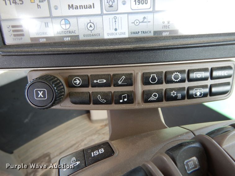 image for item DH2466 2015 John Deere 9520R 4WD tractor