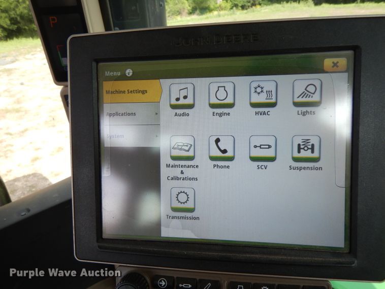 image for item DH2466 2015 John Deere 9520R 4WD tractor