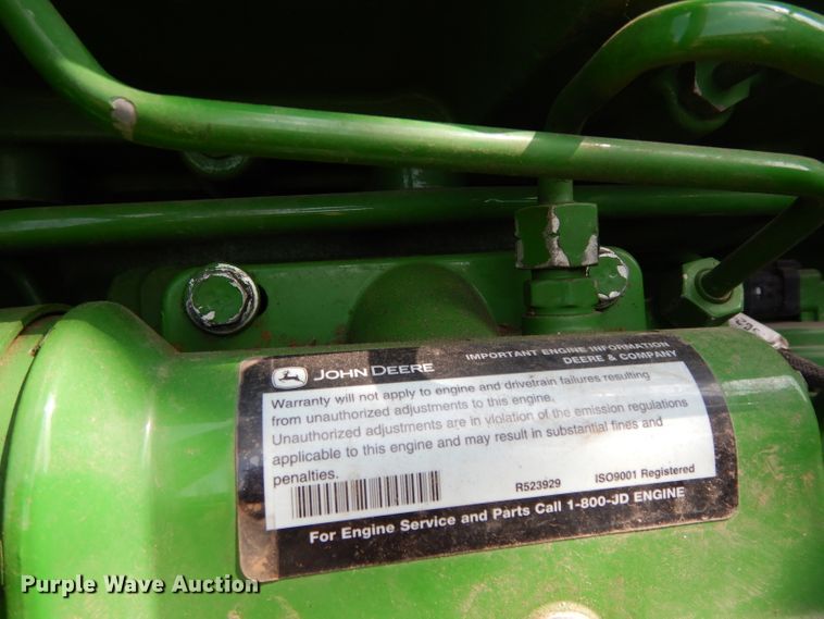 image for item DH2466 2015 John Deere 9520R 4WD tractor