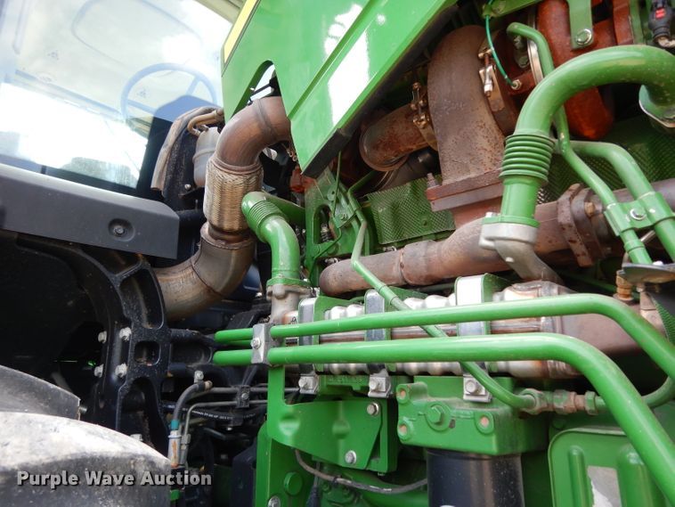 image for item DH2466 2015 John Deere 9520R 4WD tractor