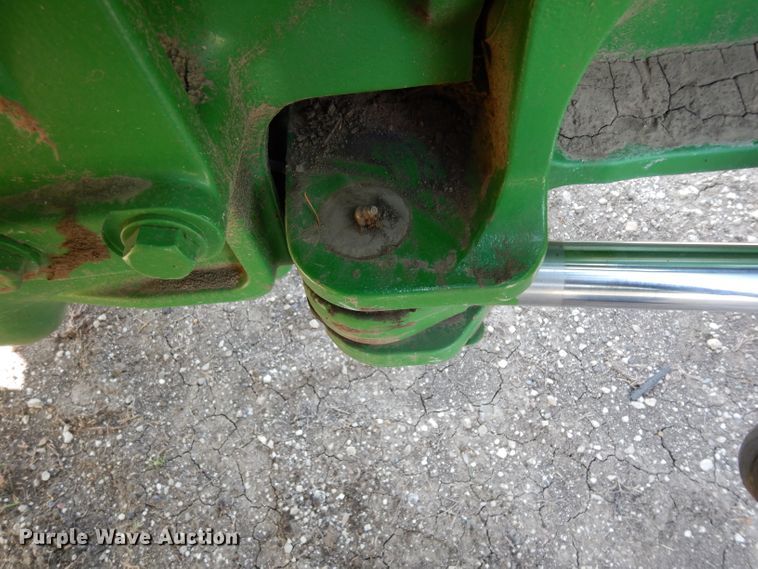 image for item DH2466 2015 John Deere 9520R 4WD tractor