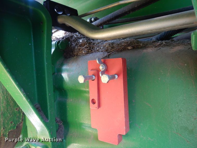 image for item DH2466 2015 John Deere 9520R 4WD tractor