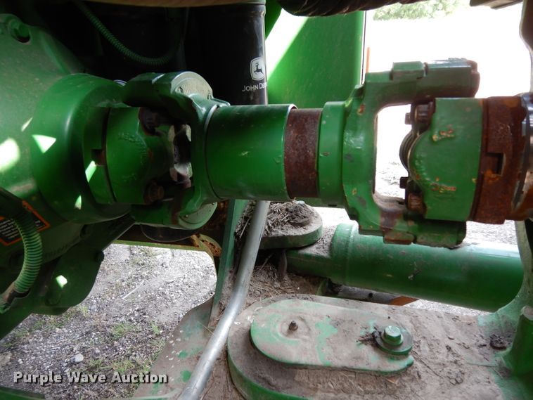 image for item DH2466 2015 John Deere 9520R 4WD tractor