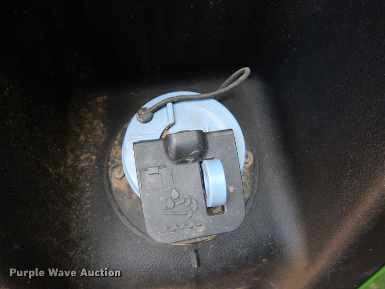 image for item DH2466 2015 John Deere 9520R 4WD tractor