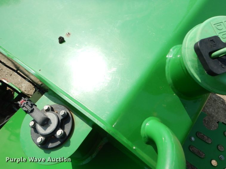 image for item DH2466 2015 John Deere 9520R 4WD tractor