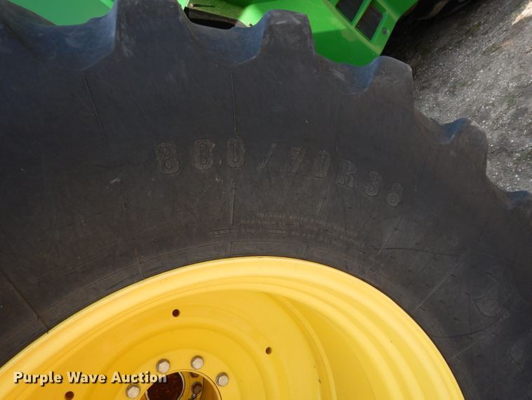 image for item DH2466 2015 John Deere 9520R 4WD tractor