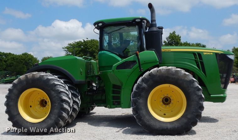 image for item DH2467 2015 John Deere 9520R 4WD tractor