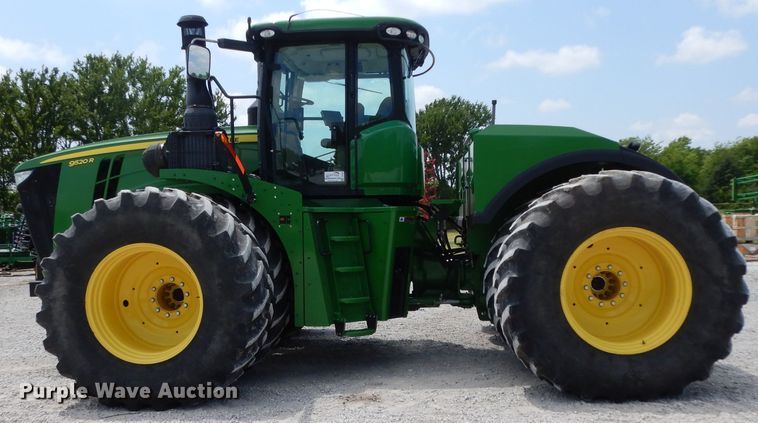 image for item DH2467 2015 John Deere 9520R 4WD tractor