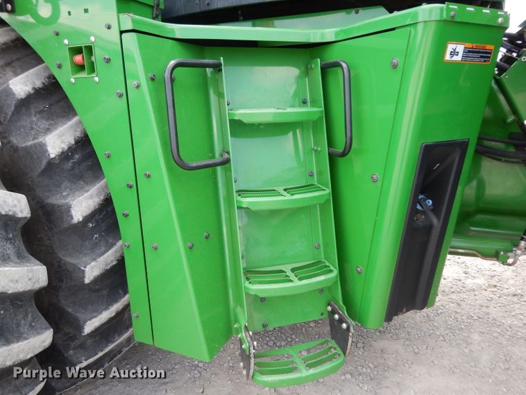 image for item DH2467 2015 John Deere 9520R 4WD tractor