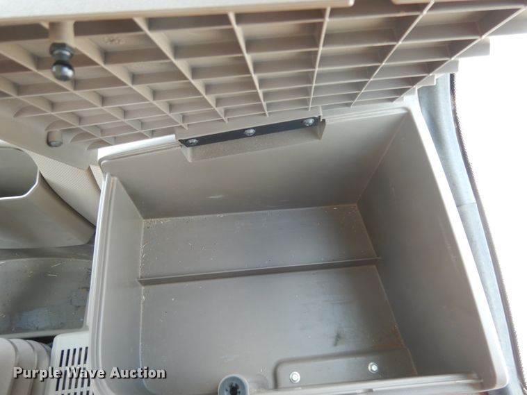 image for item DH2467 2015 John Deere 9520R 4WD tractor