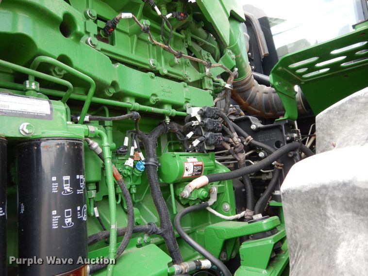 image for item DH2467 2015 John Deere 9520R 4WD tractor