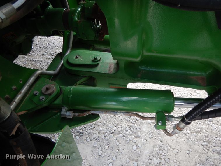 image for item DH2467 2015 John Deere 9520R 4WD tractor