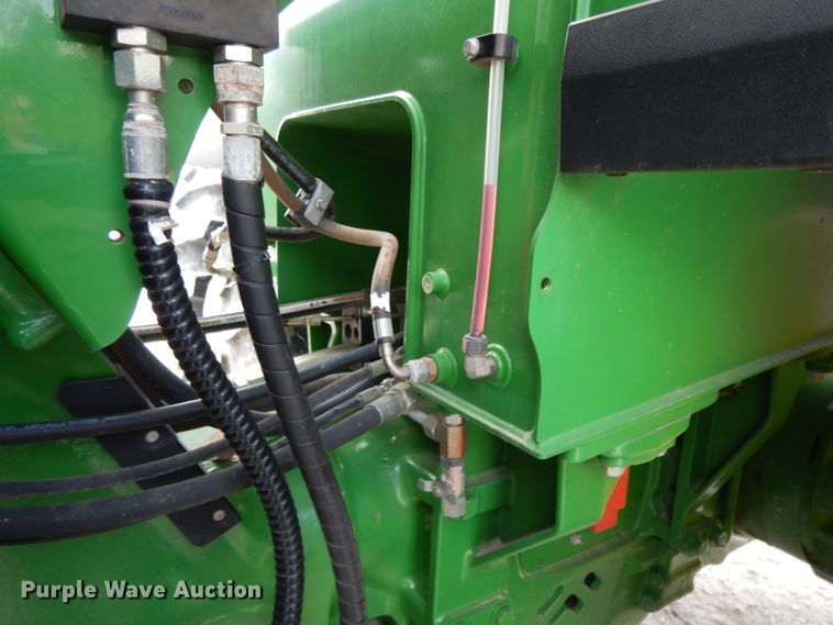 image for item DH2467 2015 John Deere 9520R 4WD tractor