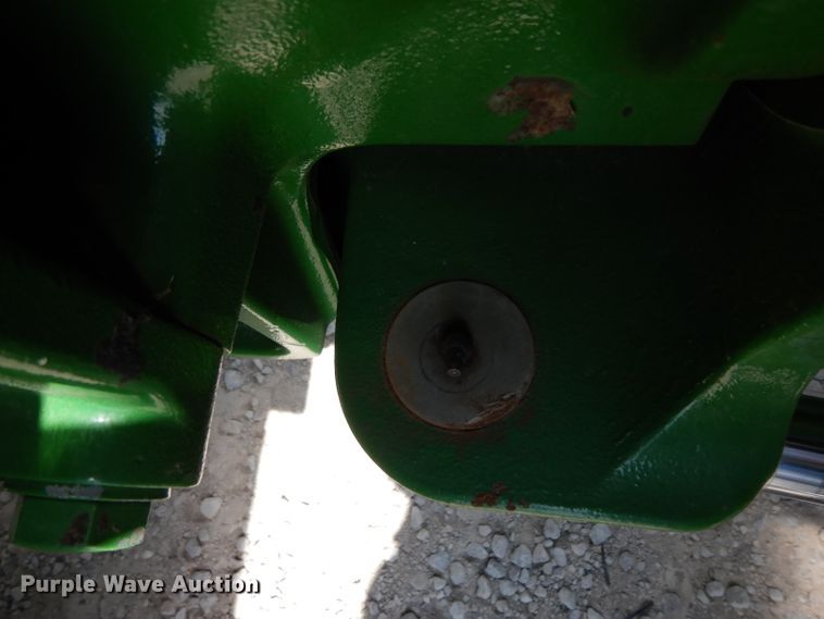 image for item DH2467 2015 John Deere 9520R 4WD tractor