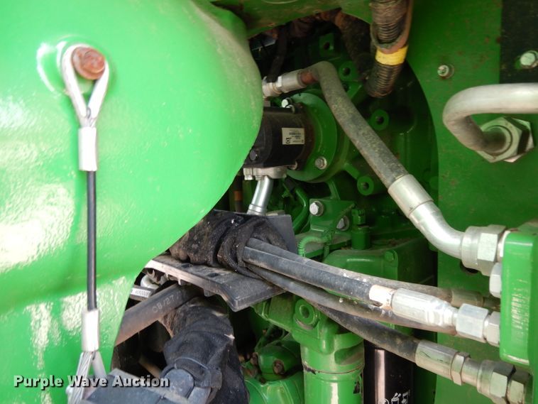 image for item DH2467 2015 John Deere 9520R 4WD tractor