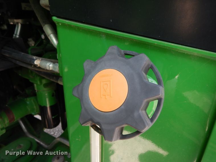 image for item DH2467 2015 John Deere 9520R 4WD tractor