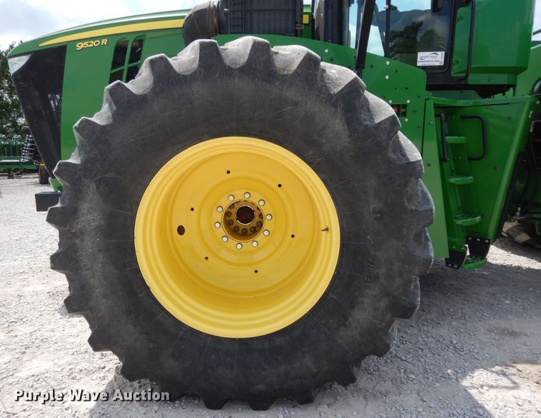 image for item DH2467 2015 John Deere 9520R 4WD tractor