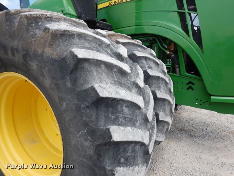 image for item DH2467 2015 John Deere 9520R 4WD tractor