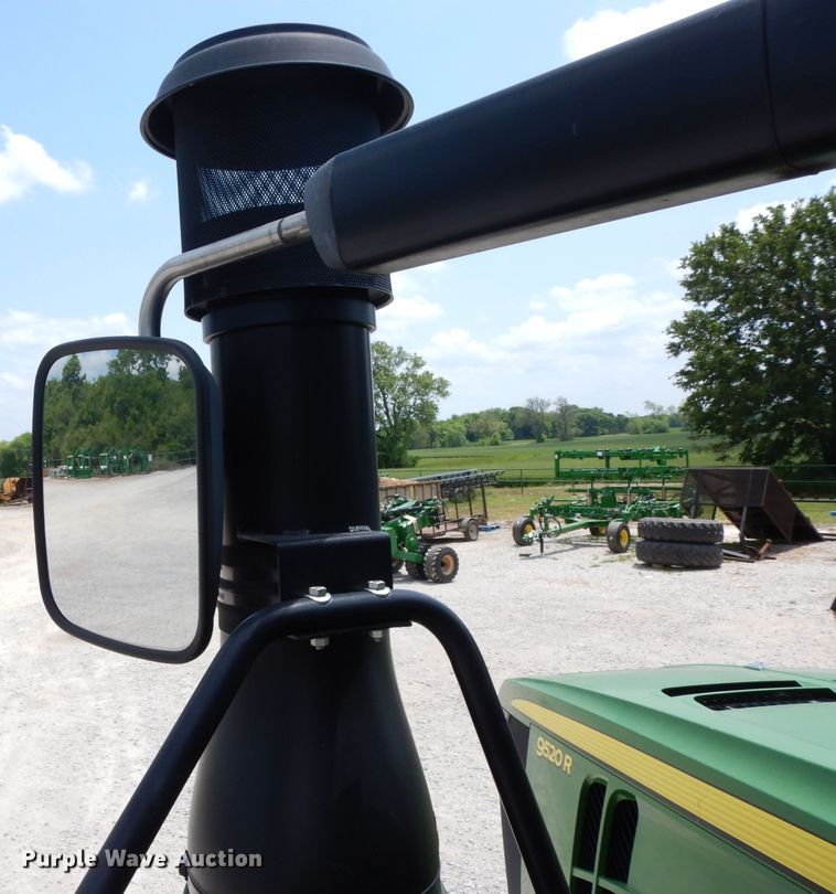 image for item DH2467 2015 John Deere 9520R 4WD tractor