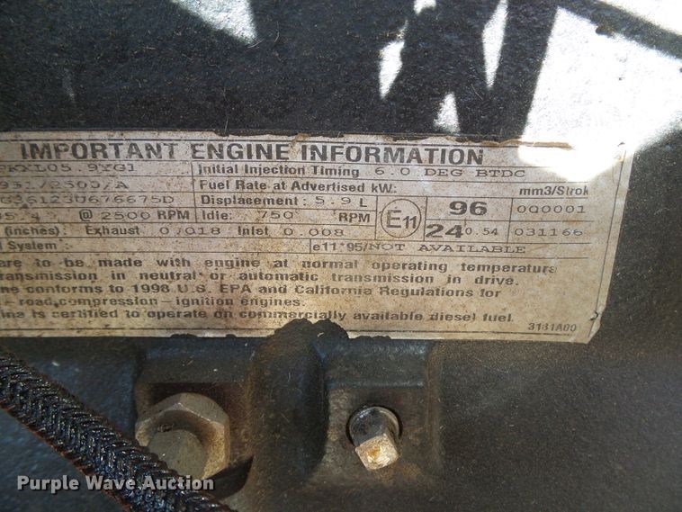 image for item DH4916 New Holland 8500 round bale handler