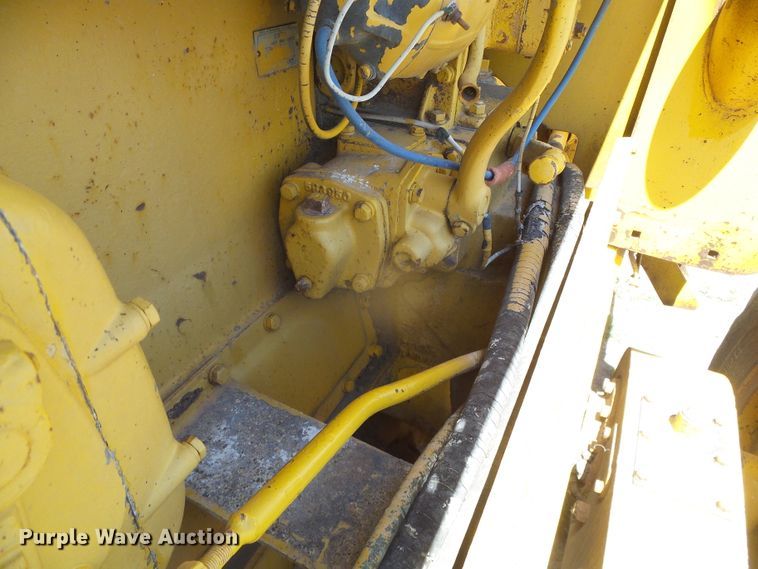 image for item DH4918 Caterpillar 12 rigid frame motor grader